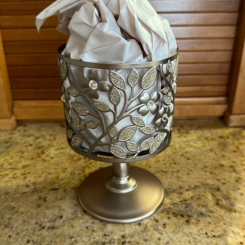 Bath & Body Works 3-wick candle holder